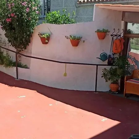 Charming House In O Rosal With Garden And Semesterbostad